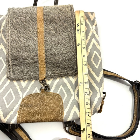 Myra Bag Artist's Impression Hairon Flapover Canvas & Leather Backpack Boho Chic - Picture 9 of 9